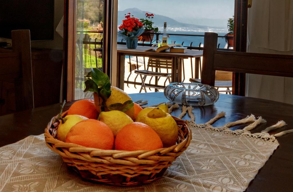 Il Fiore Del Golfo Sant'Agata sui due Golfi Bagian luar foto